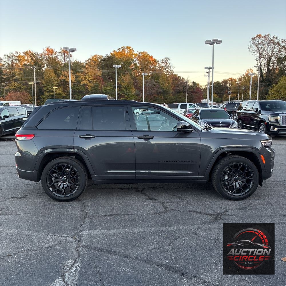 2025 Jeep Grand Cherokee Summit