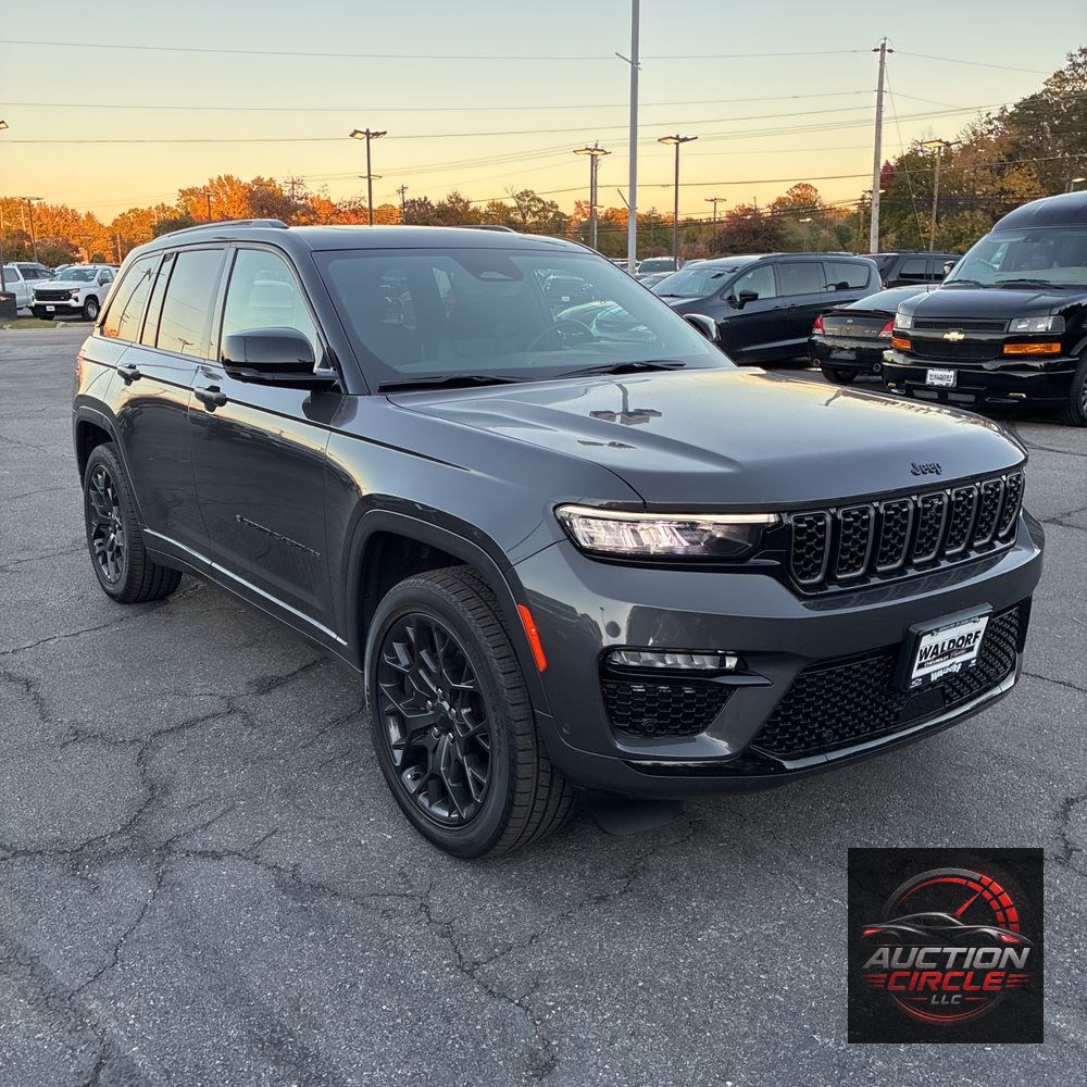 2025 Jeep Grand Cherokee Summit