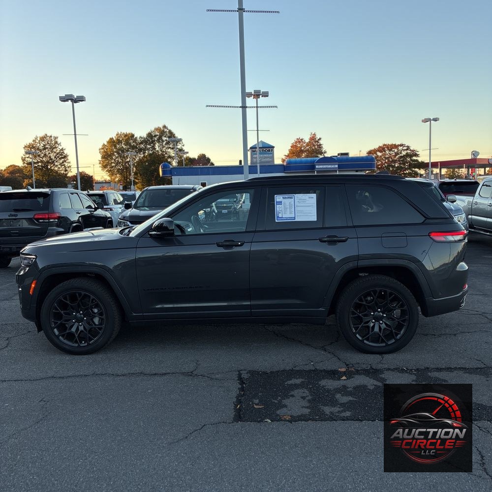 2025 Jeep Grand Cherokee Summit