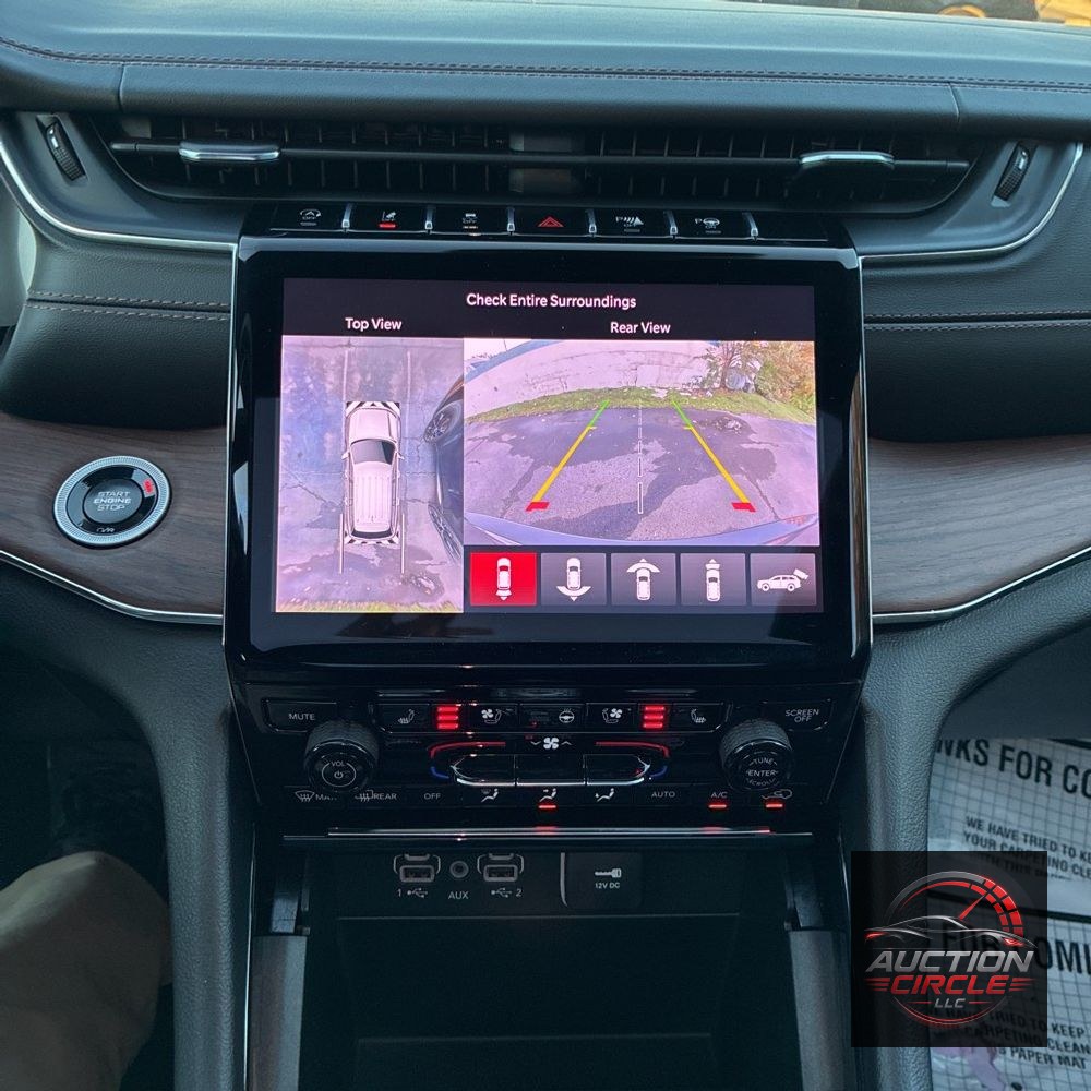 2025 Jeep Grand Cherokee Summit