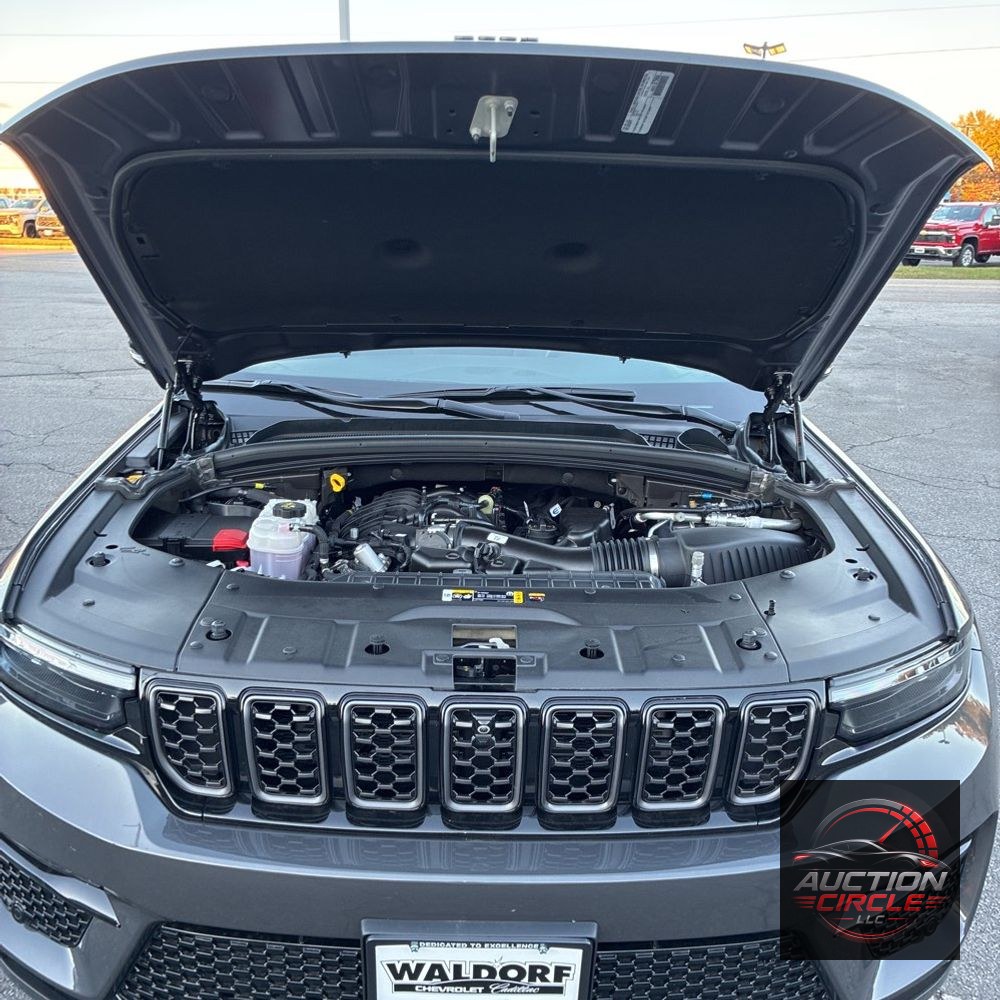 2025 Jeep Grand Cherokee Summit