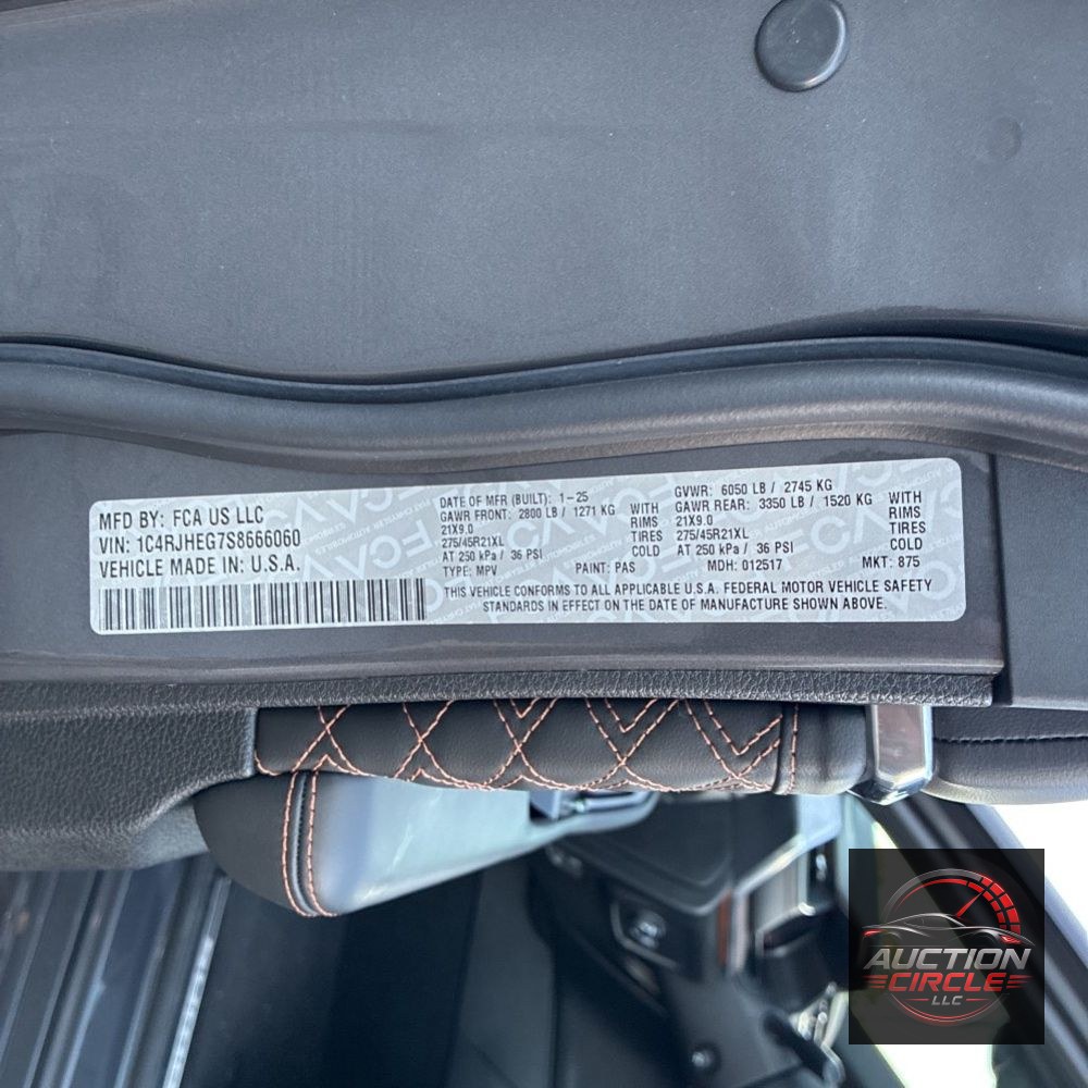 2025 Jeep Grand Cherokee Summit