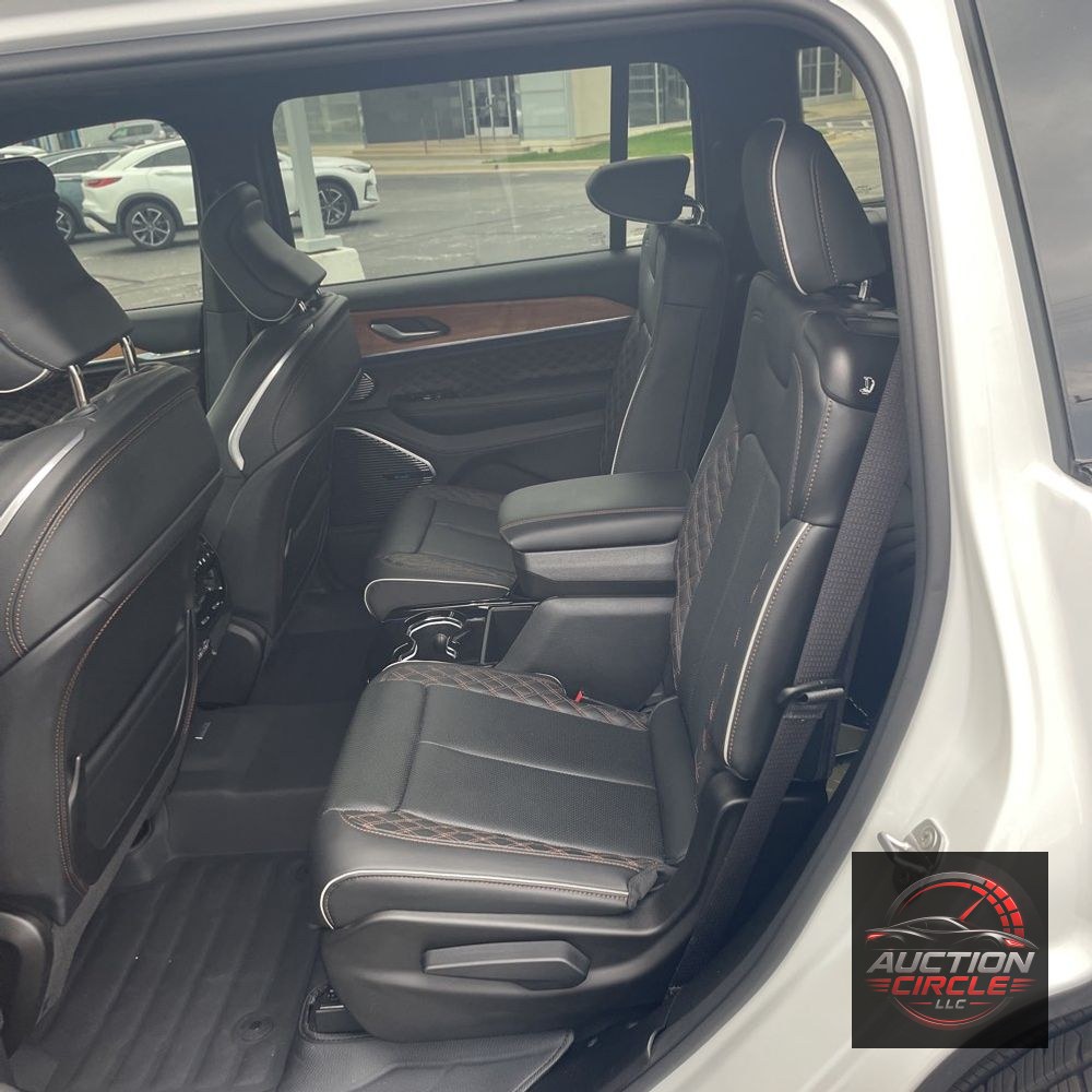 2024 Jeep Grand Cherokee L Summit Reserve