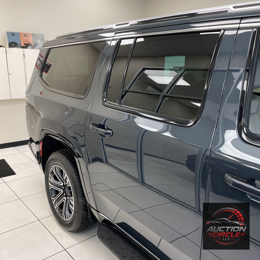 2024 Jeep Wagoneer L Base