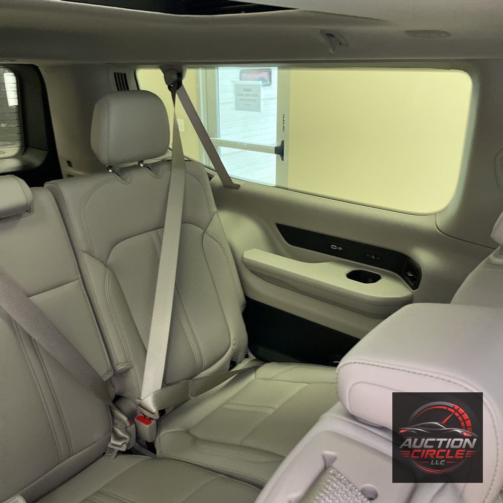 2024 Jeep Wagoneer L Base