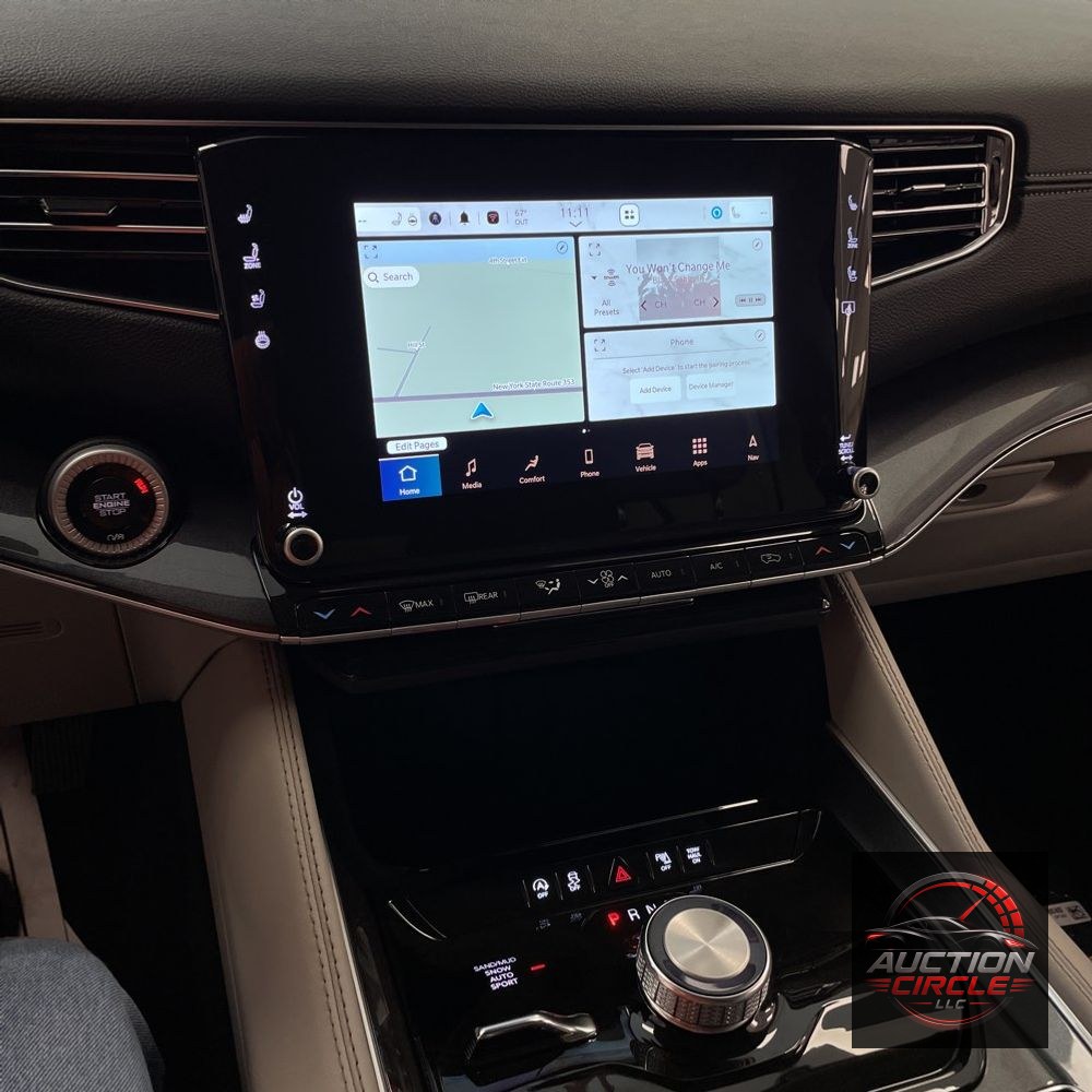 2024 Jeep Wagoneer L Base