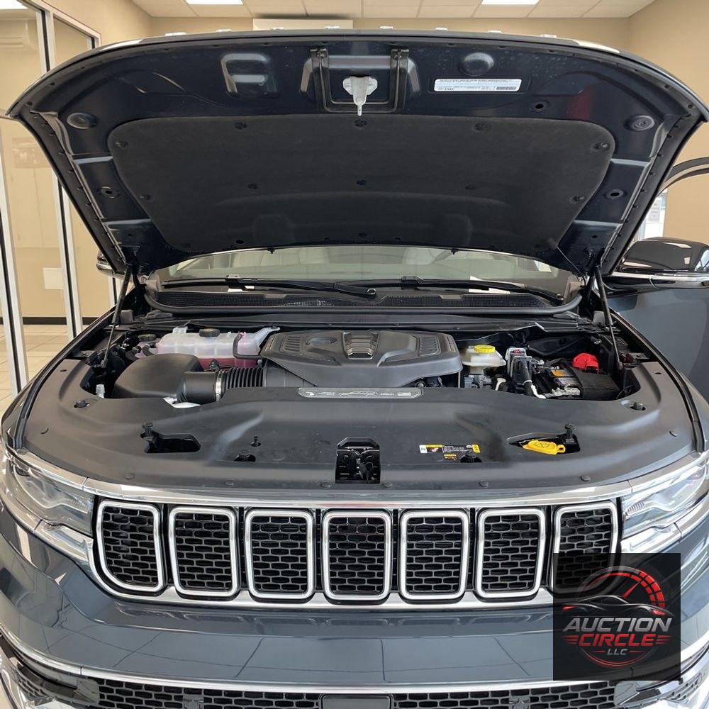 2024 Jeep Wagoneer L Base