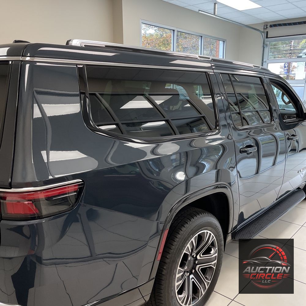 2024 Jeep Wagoneer L Base