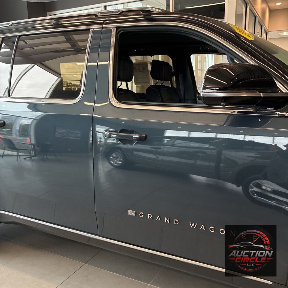 2023 Jeep Grand Wagoneer L Series III