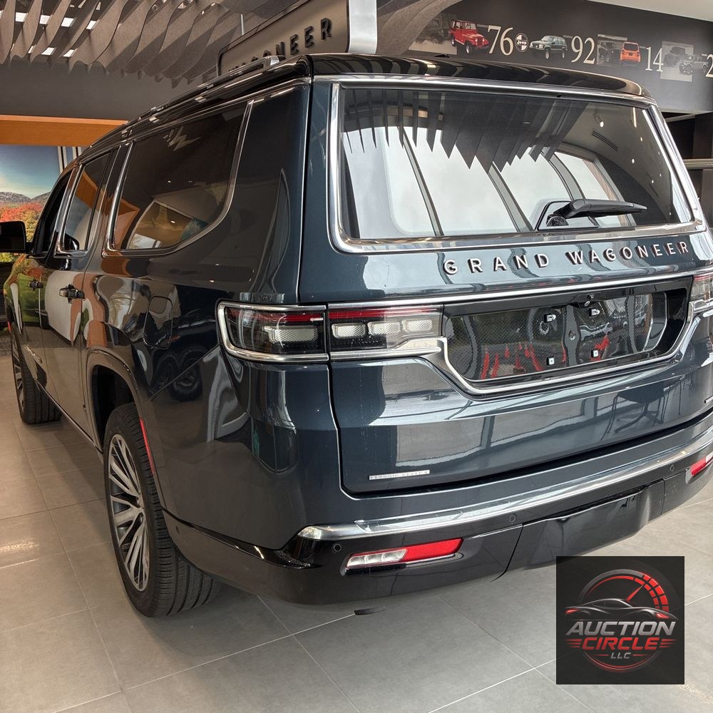 2023 Jeep Grand Wagoneer L Series III