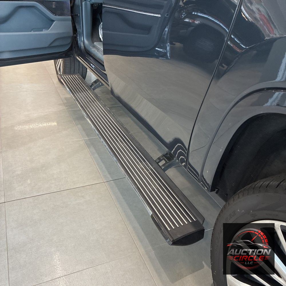 2023 Jeep Grand Wagoneer L Series III
