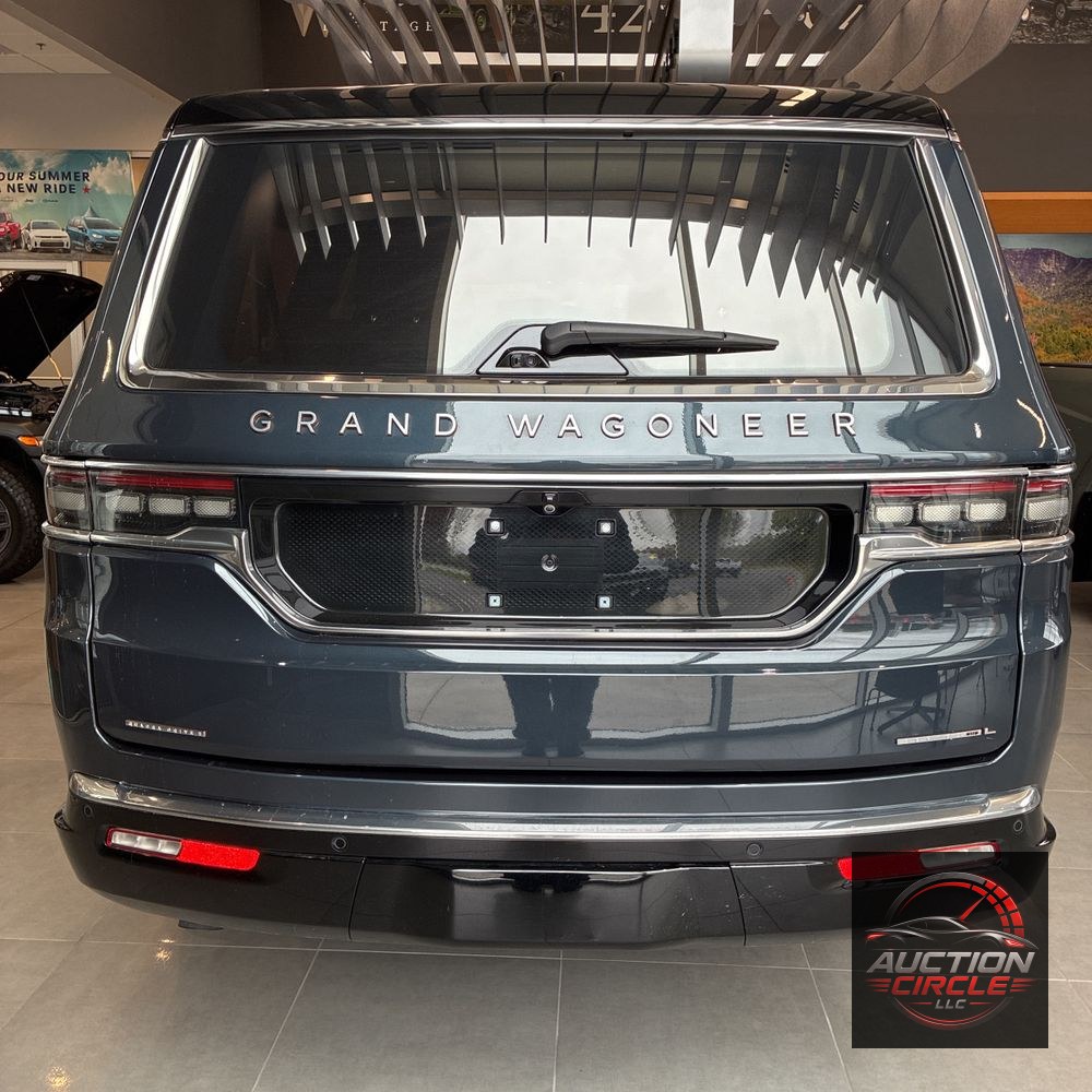 2023 Jeep Grand Wagoneer L Series III