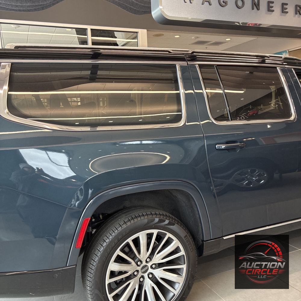 2023 Jeep Grand Wagoneer L Series III
