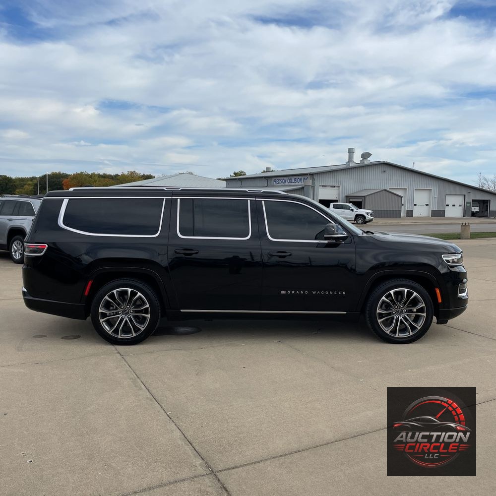 2023 Jeep Grand Wagoneer L Series III
