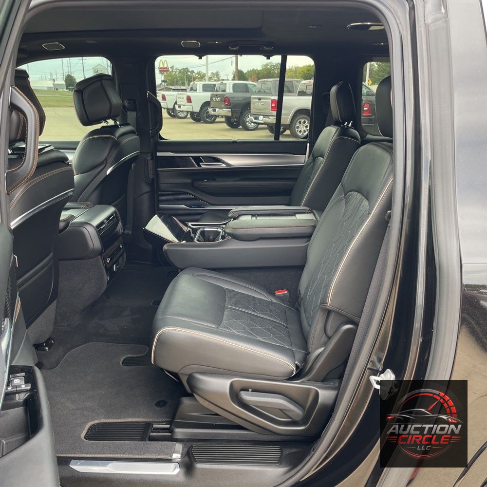 2023 Jeep Grand Wagoneer L Series III