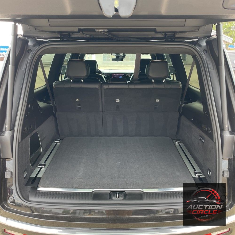 2023 Jeep Grand Wagoneer L Series III