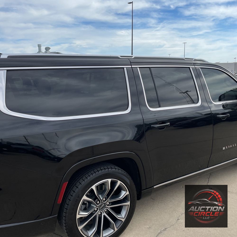 2023 Jeep Grand Wagoneer L Series III