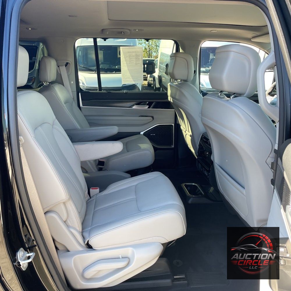 2024 Jeep Wagoneer Series II