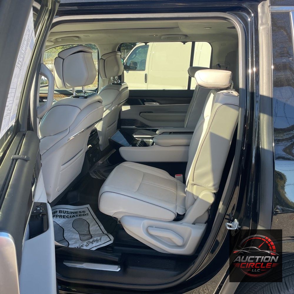 2022 Jeep Grand Wagoneer Series II