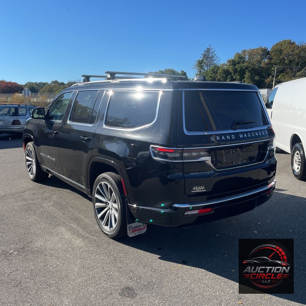 2022 Jeep Grand Wagoneer Series II