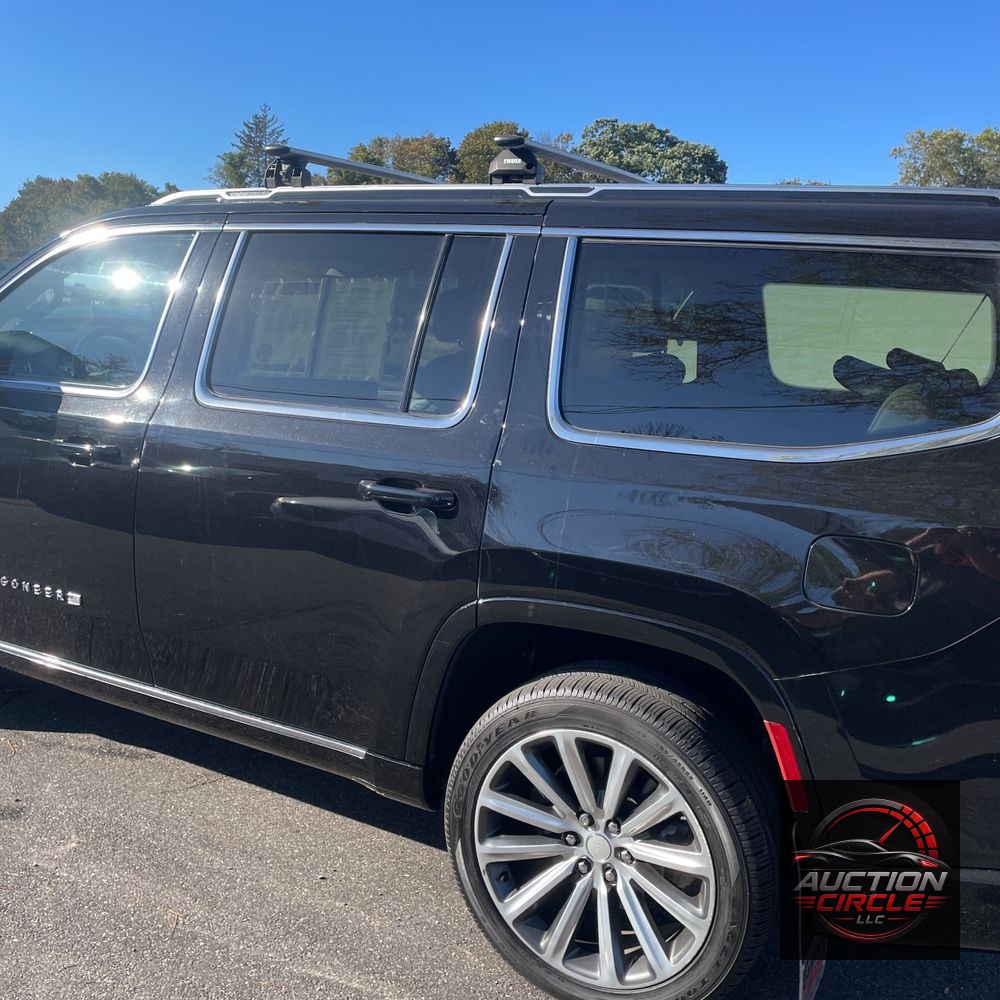 2022 Jeep Grand Wagoneer Series II