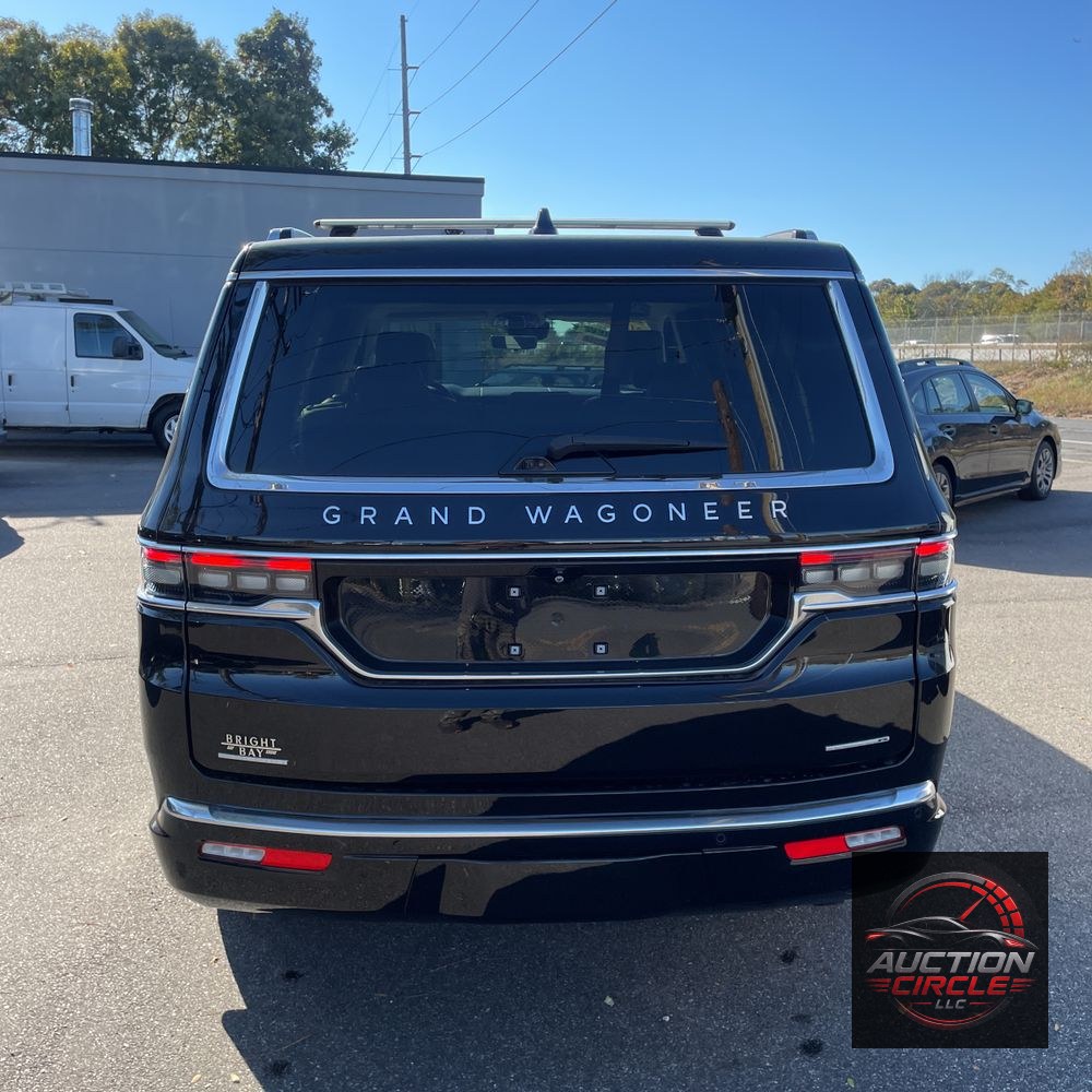2022 Jeep Grand Wagoneer Series II