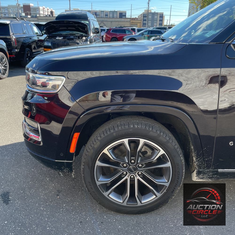 2023 Jeep Grand Wagoneer Series III