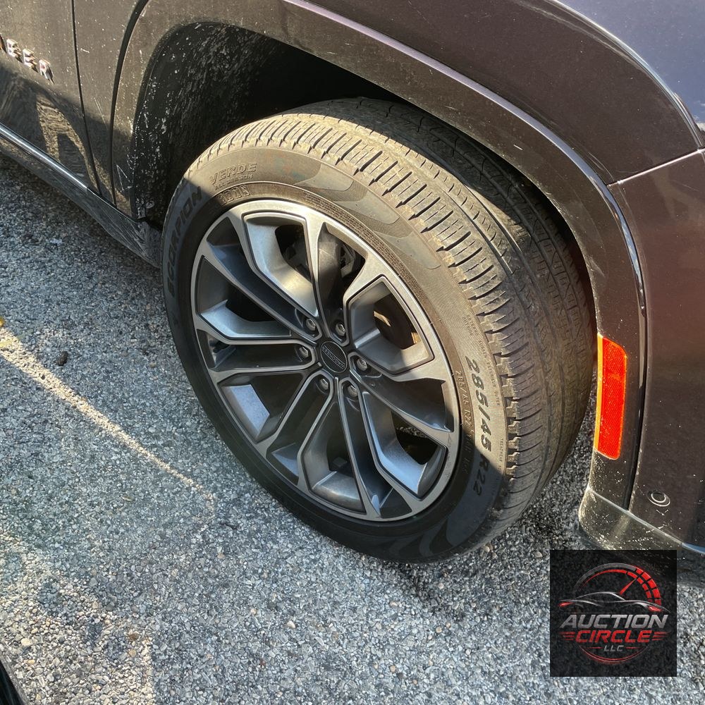 2023 Jeep Grand Wagoneer Series III