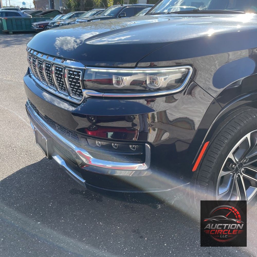 2023 Jeep Grand Wagoneer Series III