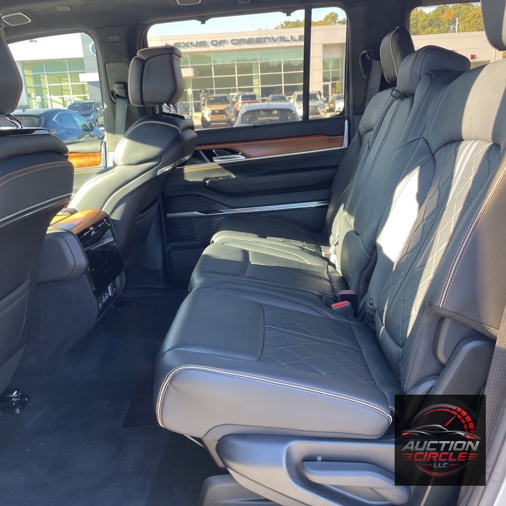 2023 Jeep Grand Wagoneer Series III