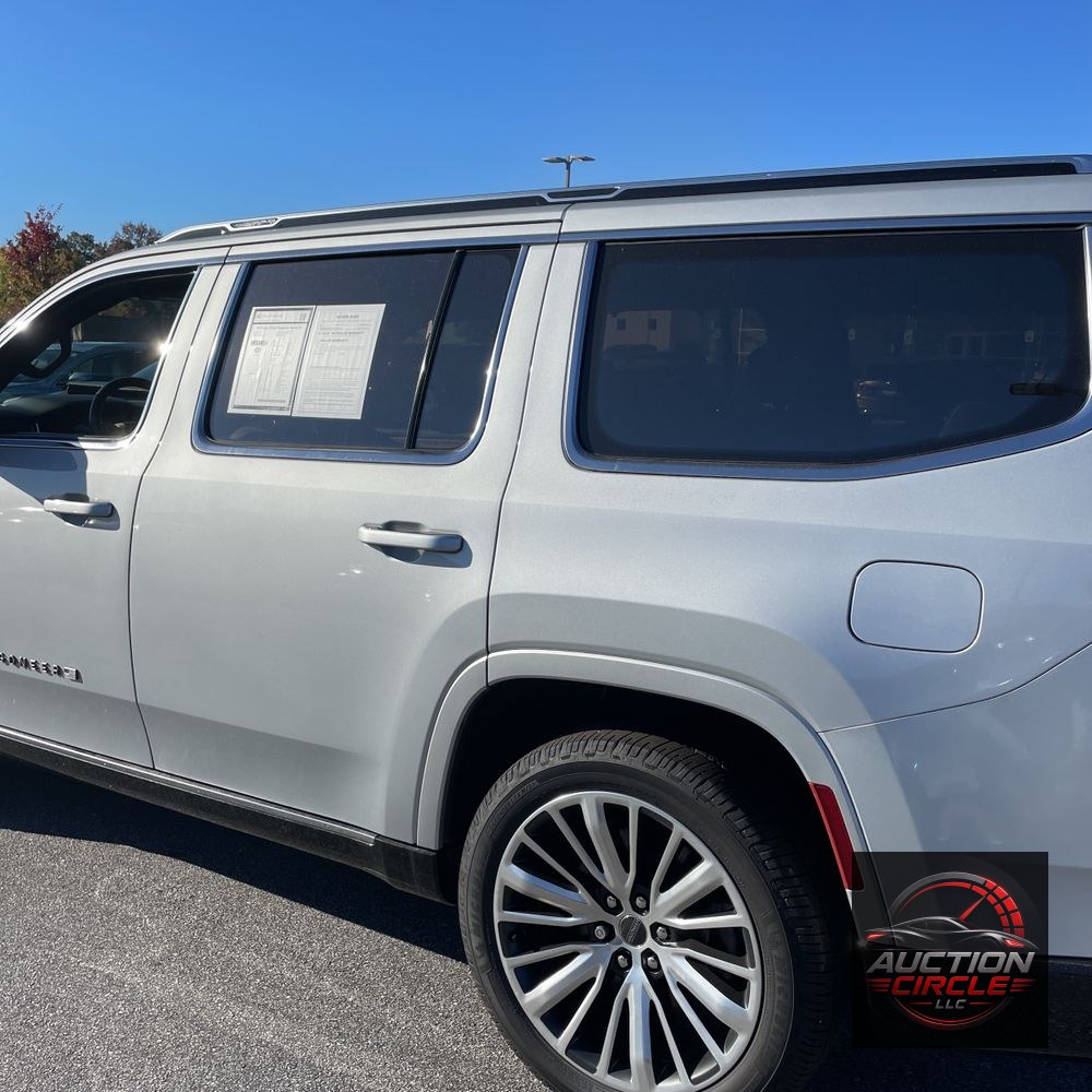 2023 Jeep Grand Wagoneer Series III