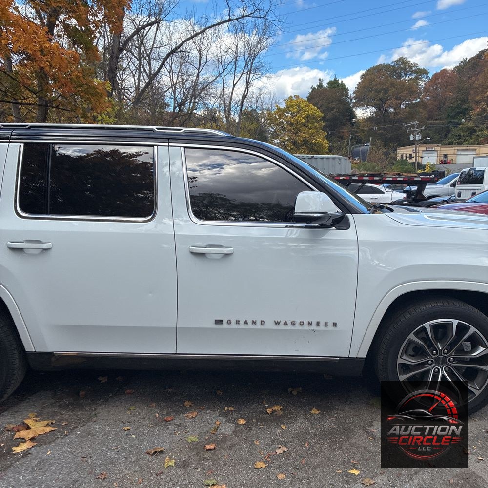 2022 Jeep Grand Wagoneer Series III