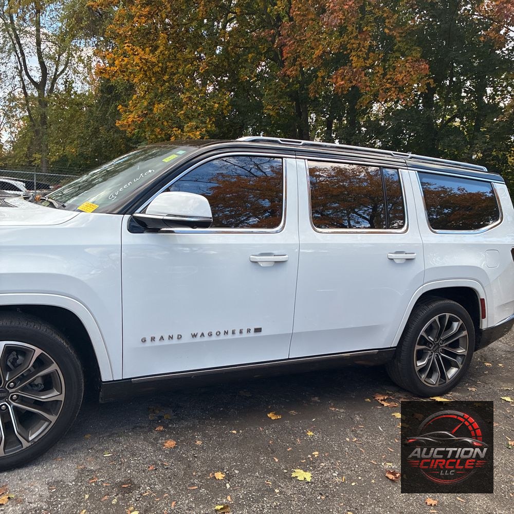 2022 Jeep Grand Wagoneer Series III