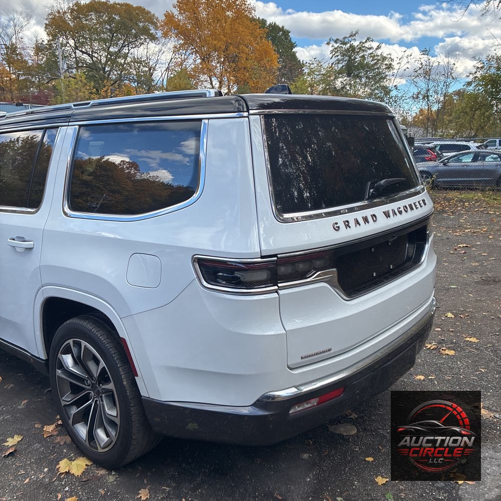2022 Jeep Grand Wagoneer Series III