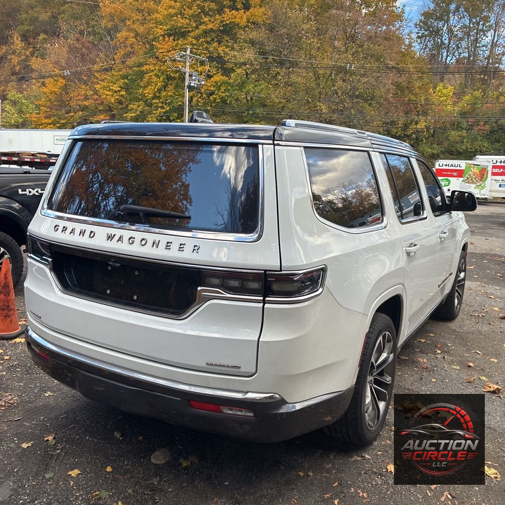 2022 Jeep Grand Wagoneer Series III