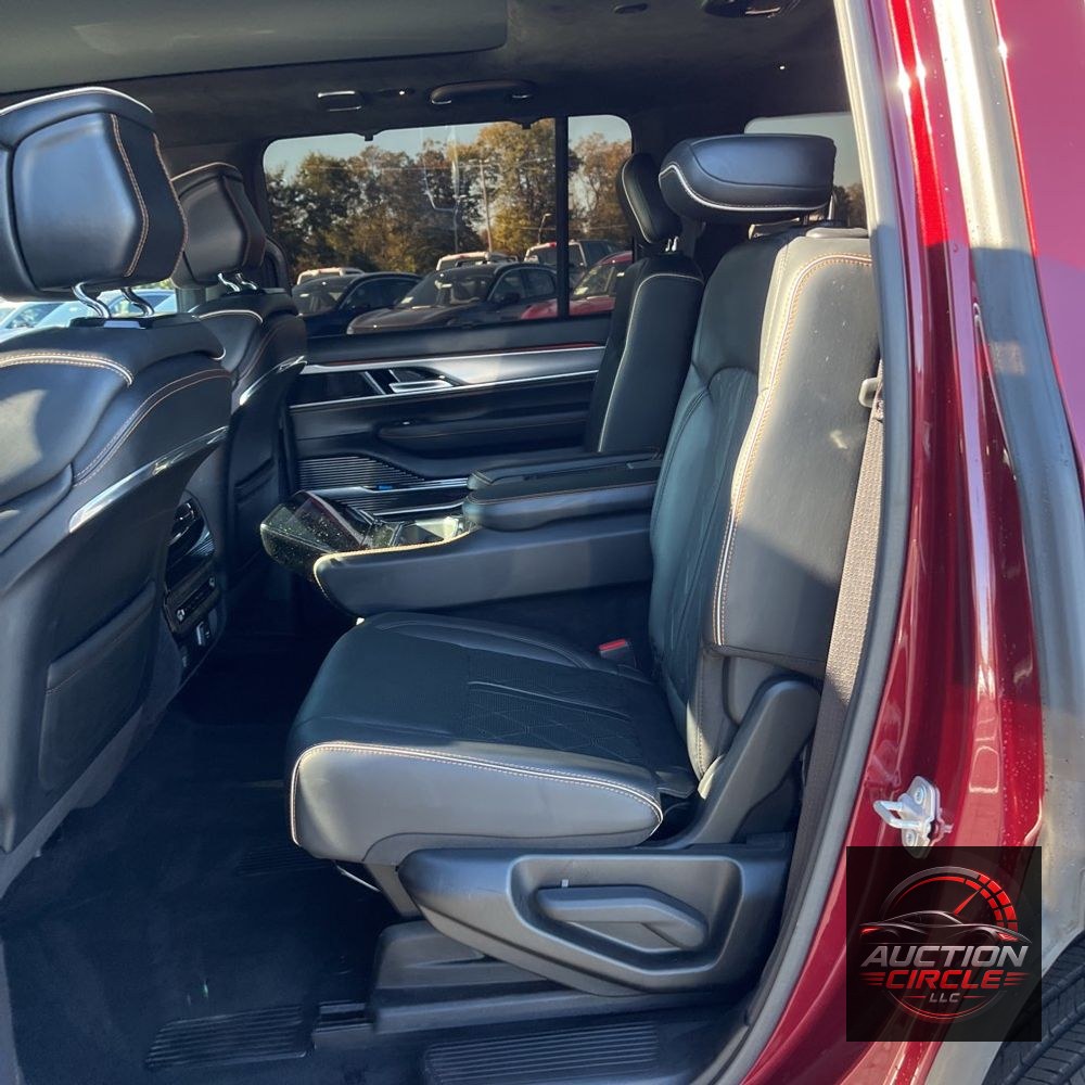 2023 Jeep Grand Wagoneer Series III