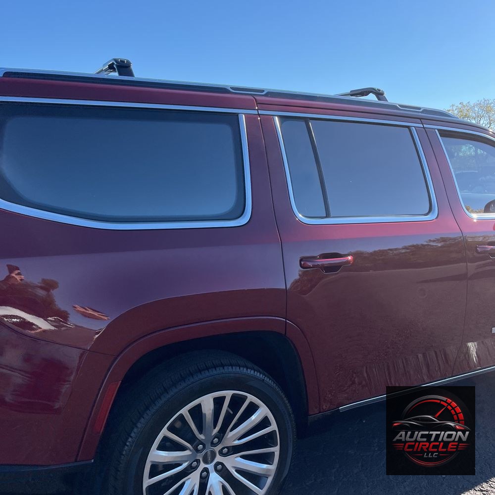 2023 Jeep Grand Wagoneer Series III
