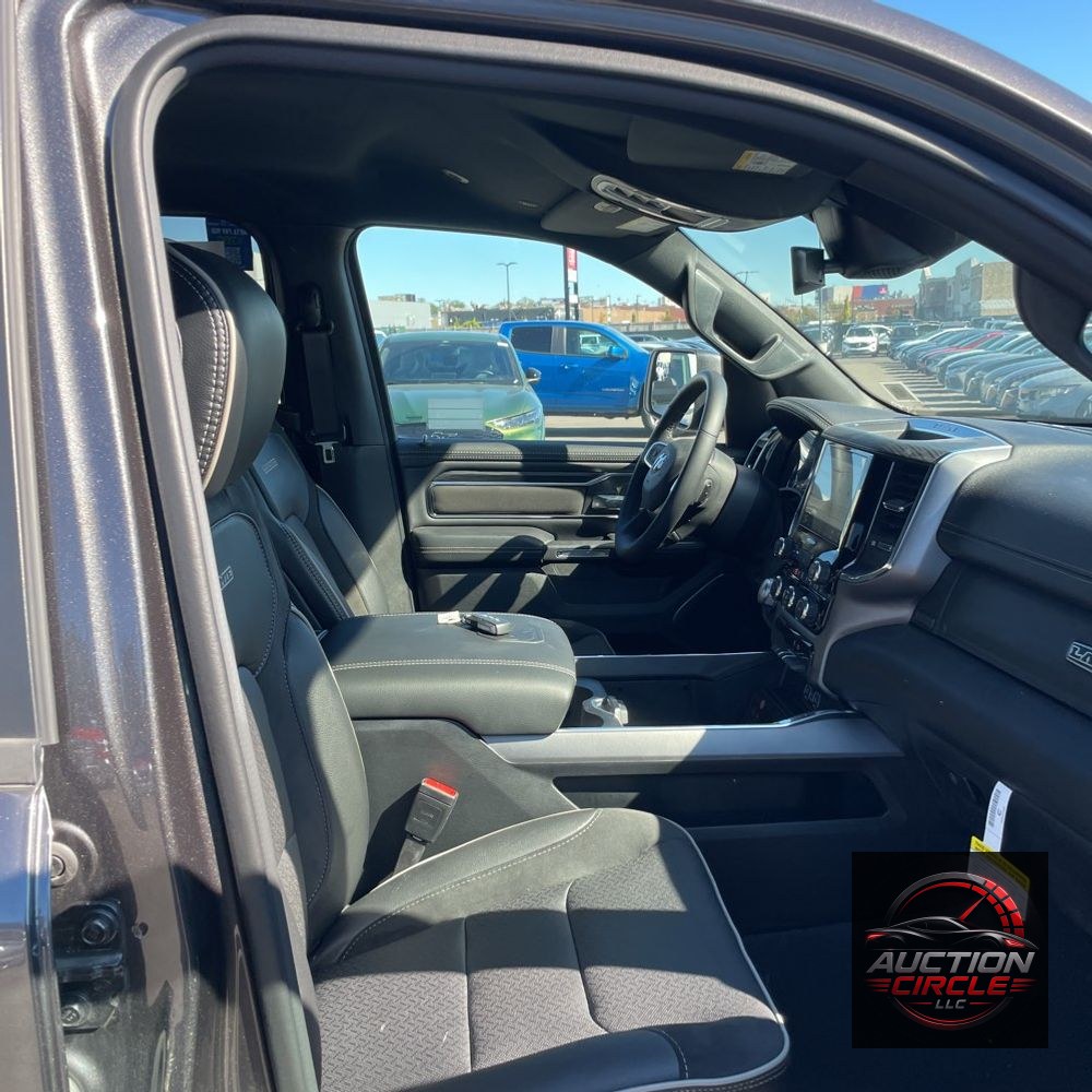 2024 Ram 1500 Laramie