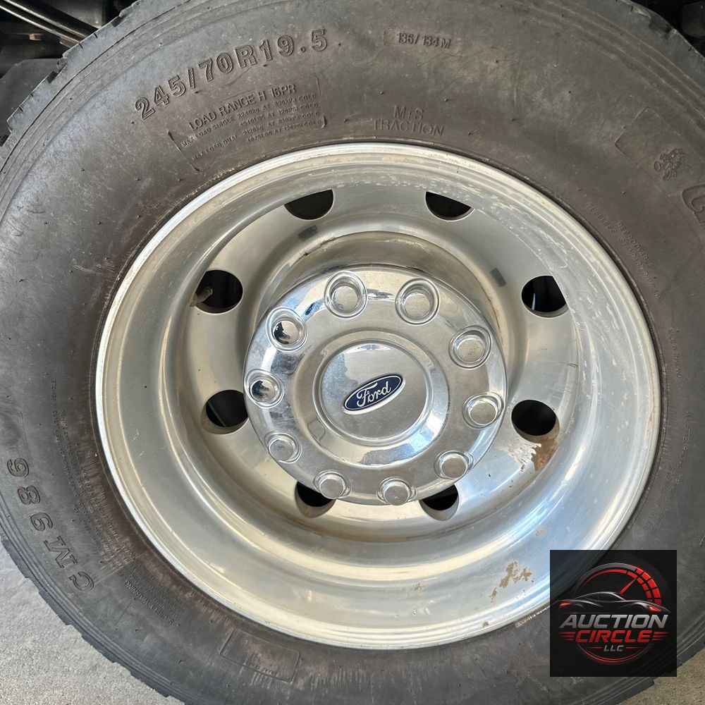 2024 Ford S/D C/C F450 Lariat