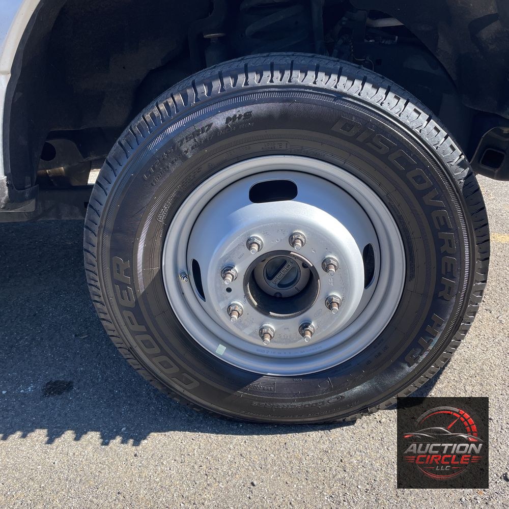 2023 Ford S/D C/C F350 XL