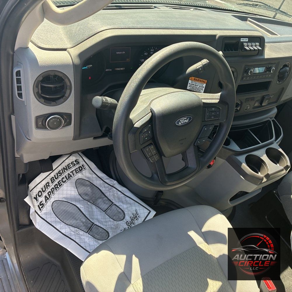 2025 Ford Commercial Vans E450