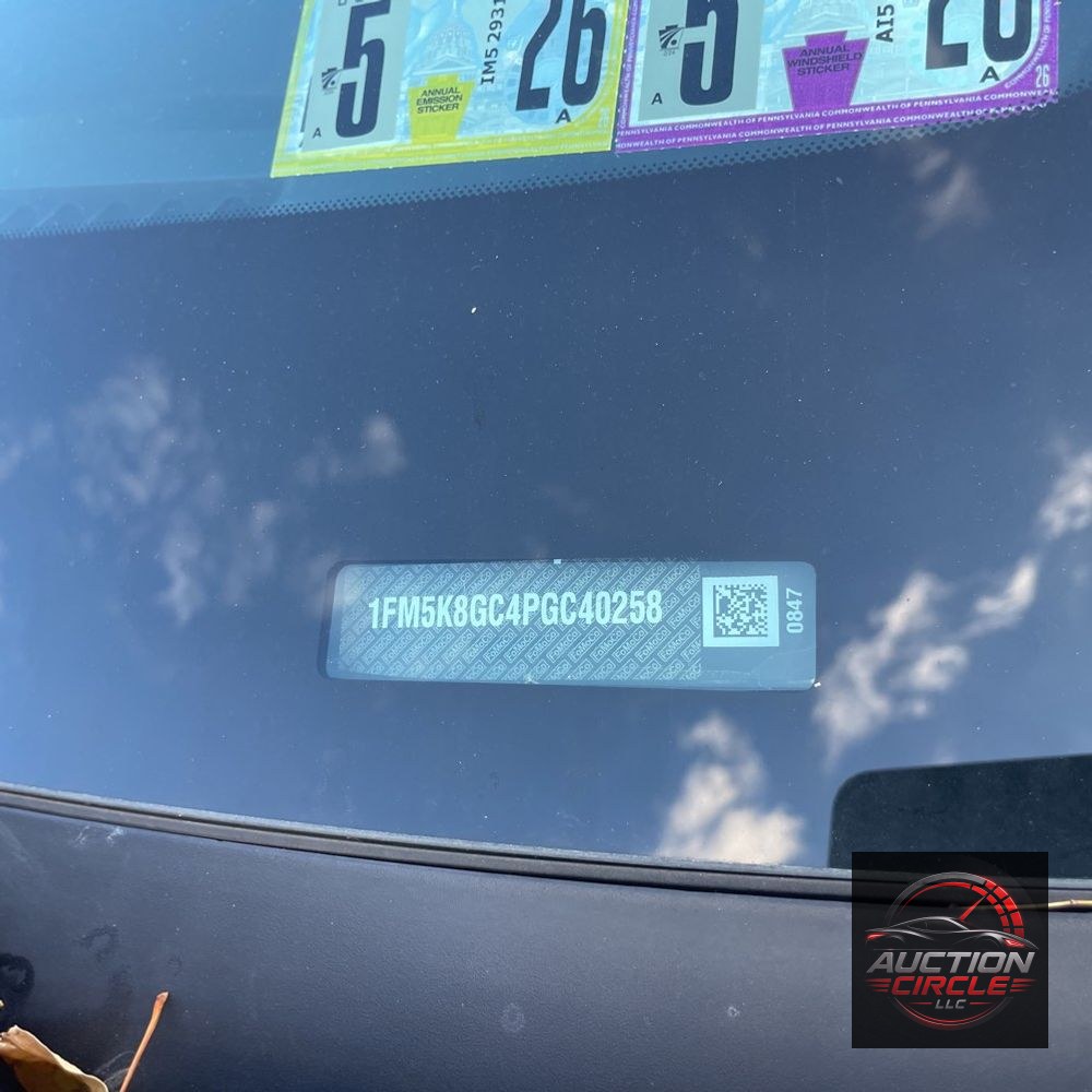 2023 Ford Explorer ST