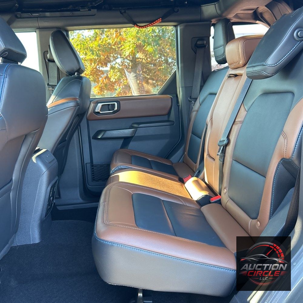 2024 Ford Bronco Outer Banks