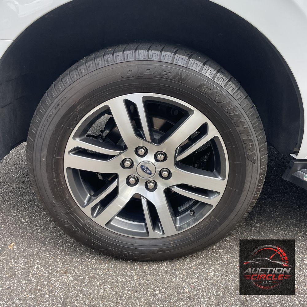 2023 Ford Expedition XLT
