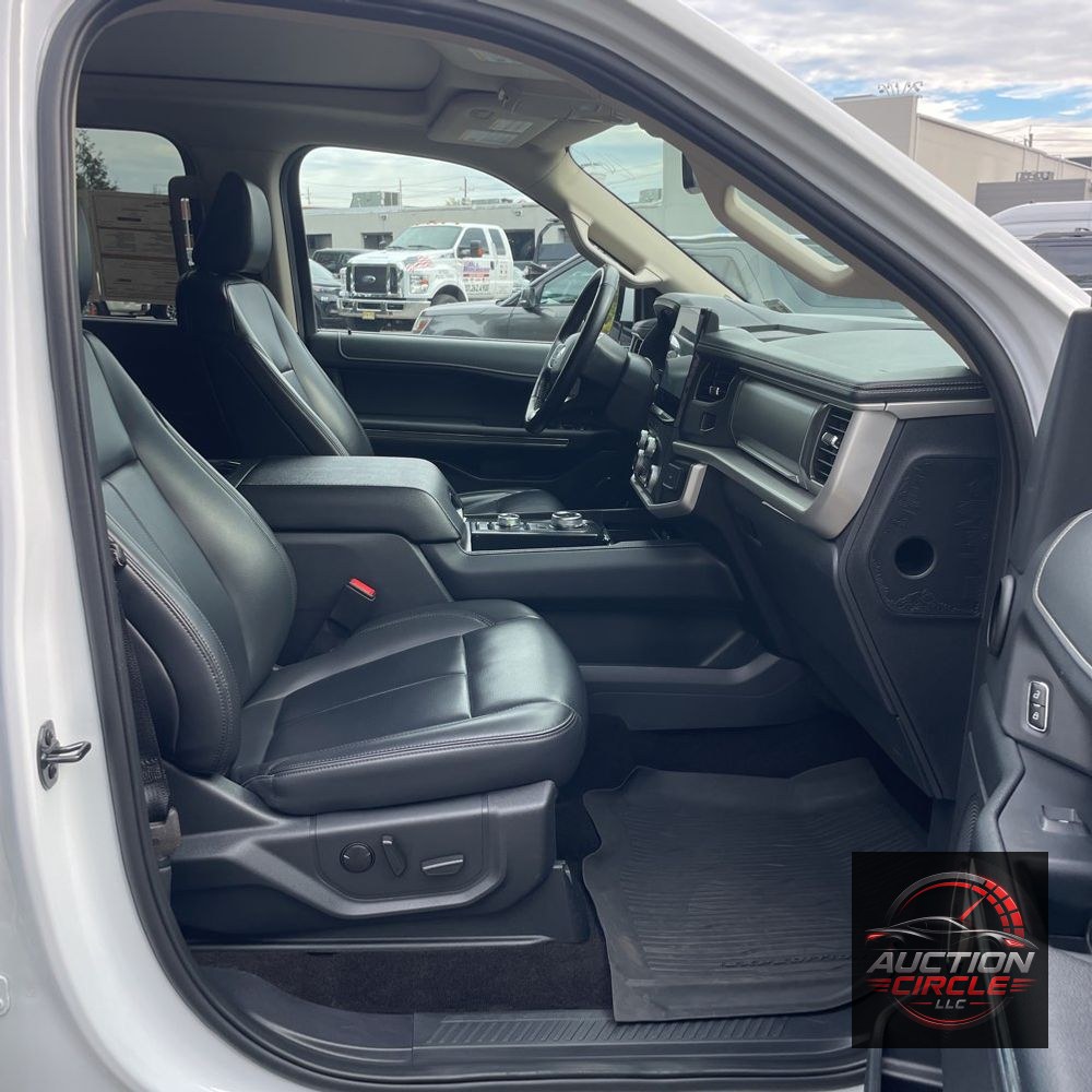2023 Ford Expedition XLT