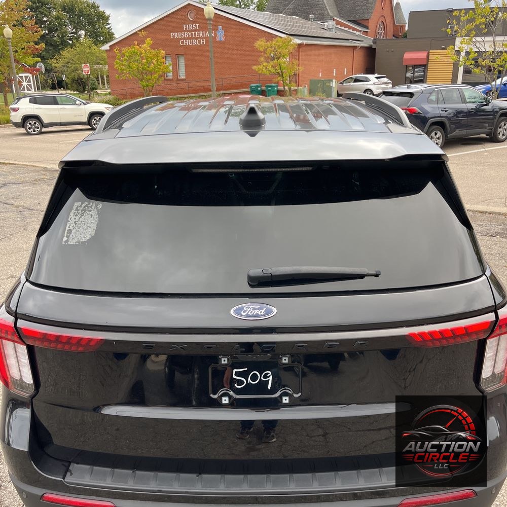 2025 Ford Explorer ST-Line