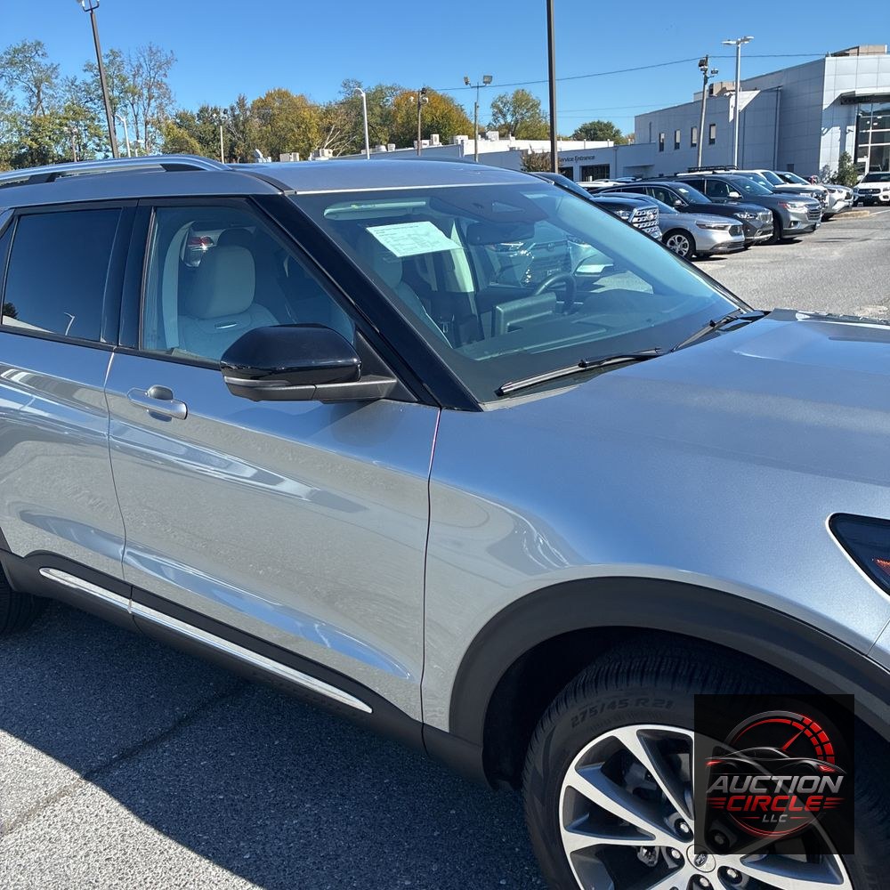 2025 Ford Explorer Platinum