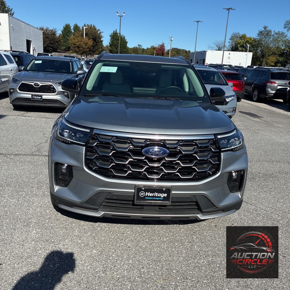 2025 Ford Explorer Platinum