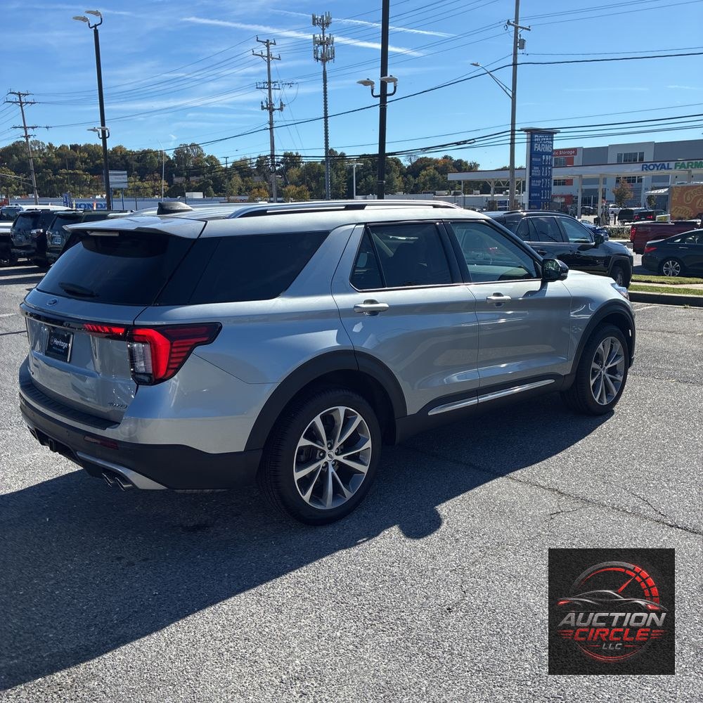 2025 Ford Explorer Platinum