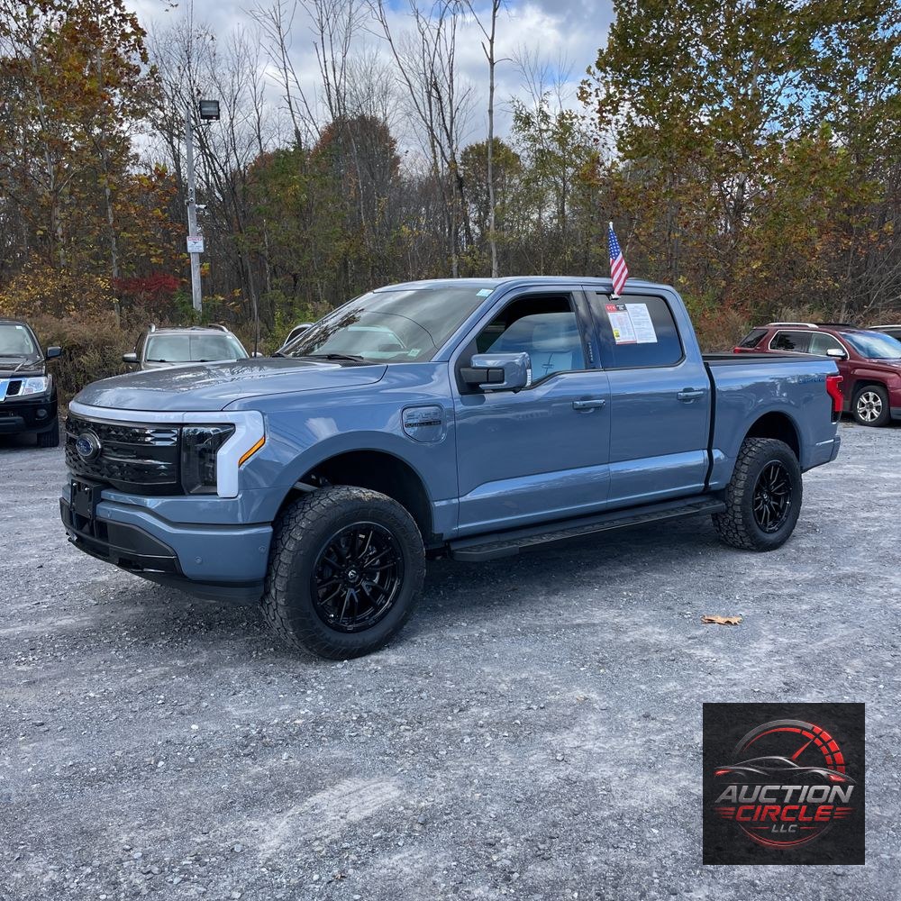 2023 Ford F-150 Lightning Platinum